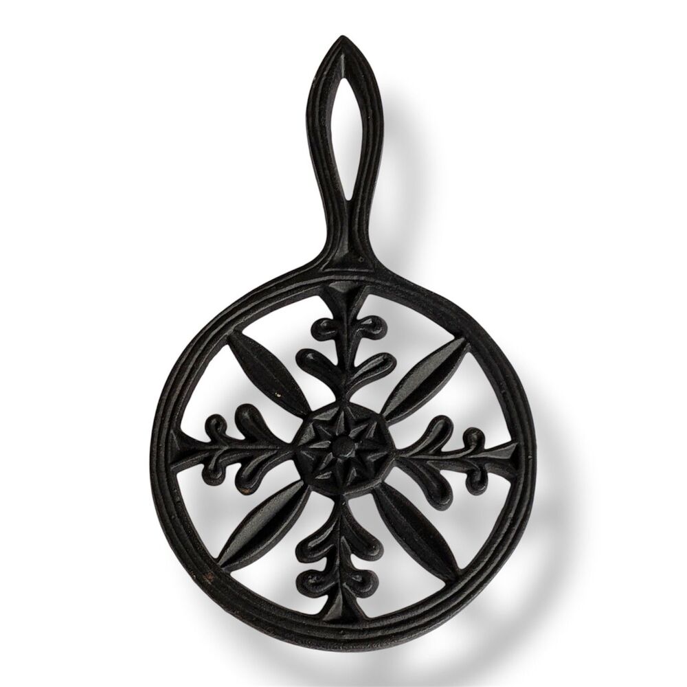 Vintage Wilton Cast Iron Snowflake Trivet, Round Rosette Leaf Geometric Decor